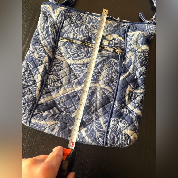 Vera Bradley Navy and Cream Quilted Crossbody Bag - Picture 13 of 14